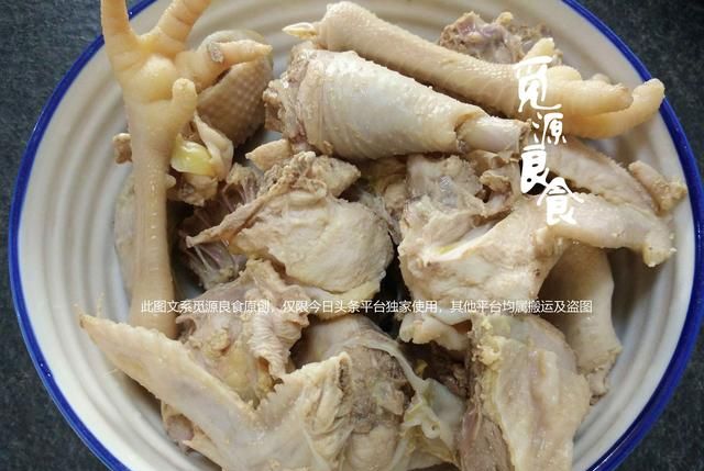 鸡汤怎么炖才好喝?搭配这两种食材,汤鲜味美滋补养颜图3