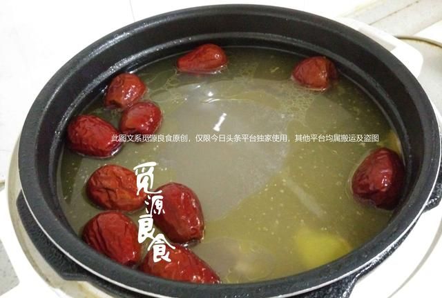 鸡汤怎么炖才好喝?搭配这两种食材,汤鲜味美滋补养颜图9