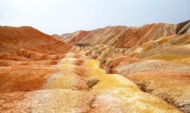 一句话描述七彩丹霞,张掖秋季旅游景点大全图1