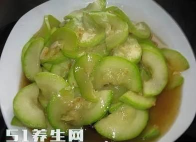 这三种隔夜菜最好别吃(菜里的木耳隔夜了还可以吃吗)图1