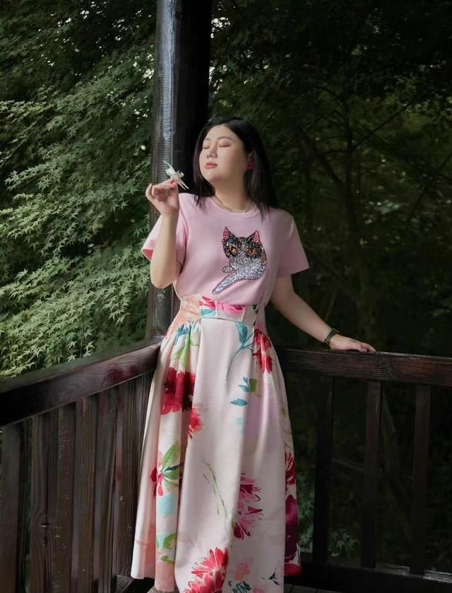 胖女孩怎么穿衣服好看(胖女生怎么改变穿衣风格)图20