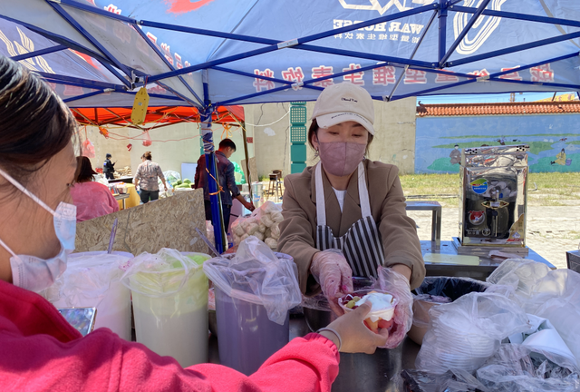 草原那达慕大会小吃(和静以东归那达慕广场)图2