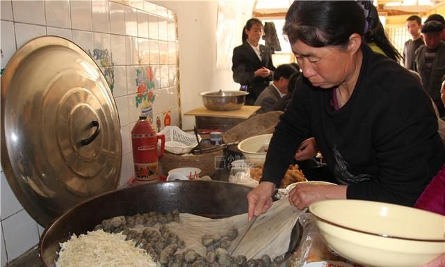 陕北榆林特色美食饭店(陕北榆林特色美食)图2