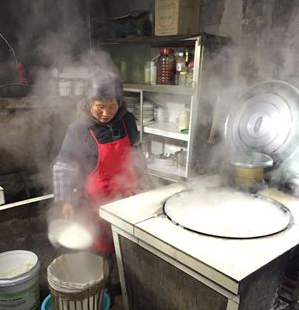 正宗富顺豆花制作全过程,正宗富顺豆花的做法图4