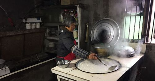 正宗富顺豆花制作全过程,正宗富顺豆花的做法图5