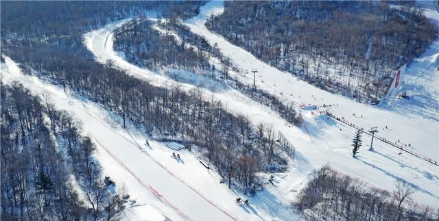 冬季国内几个最佳滑雪胜地,冬天适合滑雪的地方有哪些图10