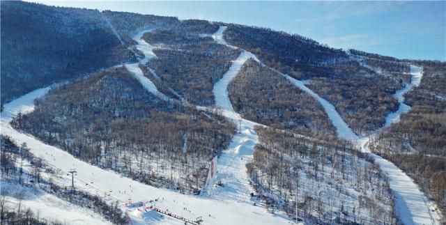 冬季国内几个最佳滑雪胜地,冬天适合滑雪的地方有哪些图11