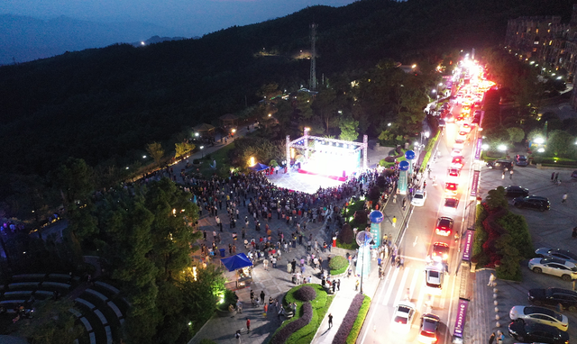 【出游】带你共赴习水璀璨的夜！烟火市井、篝火晚会、星空露营……图23