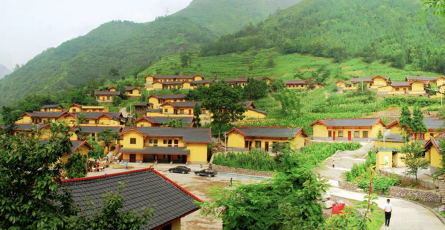 底底古村住宿(晋宁彝家古村图片)图1