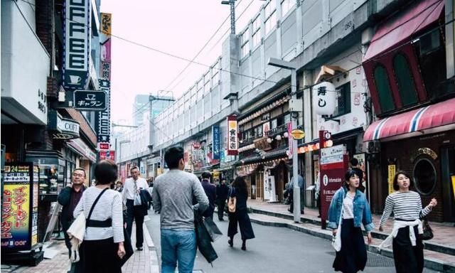 留学日本带什么东西,赴日留学要带什么行李图1