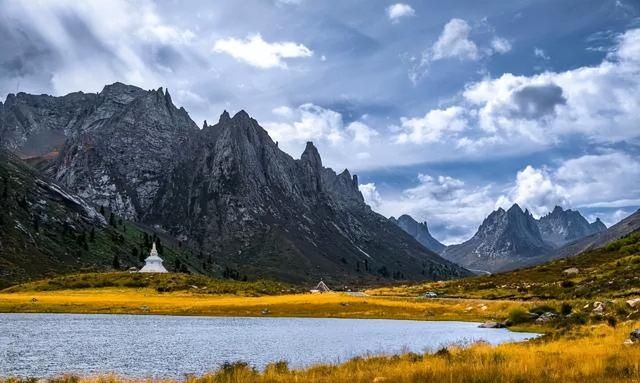 「莲宝叶则」超出片！世外秘境，异石魔域，值得一去的风景胜地图9