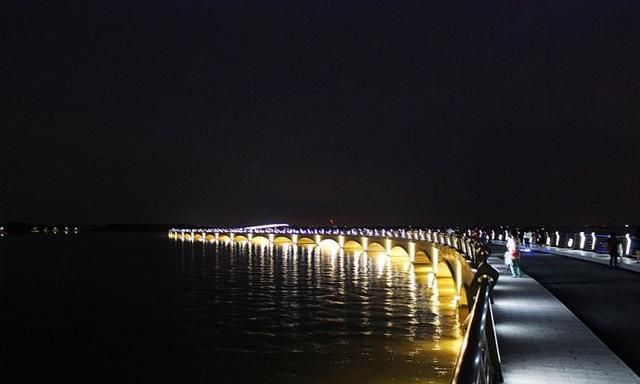 青浦淀山湖彩虹桥夜景,青浦淀山湖彩虹桥车可以开上去吗图9