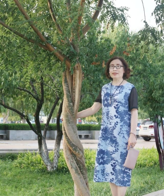 奔七老人自制服装图4