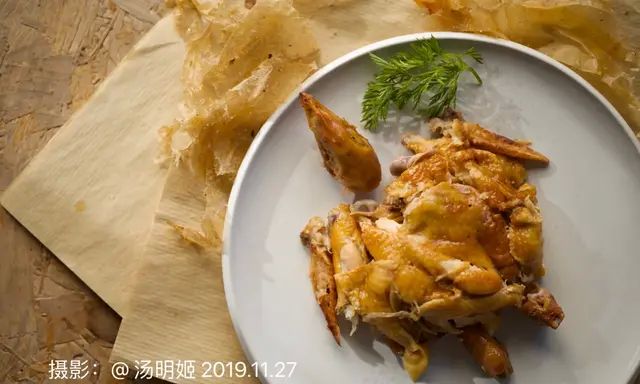 李权的盐焗鸡做法(李权超大师盐焗鸡制作)图15