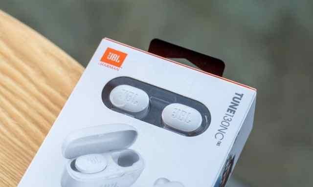 jbl真无线蓝牙耳机评测,jbl tune 510bt头戴式耳机评测图2