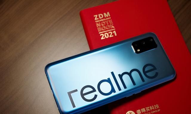 学生党的二手realme q2开箱图2