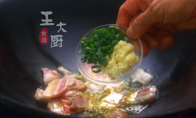 白菜炖冻豆腐的正确方法(白菜炖冻豆腐最简单做法)图8