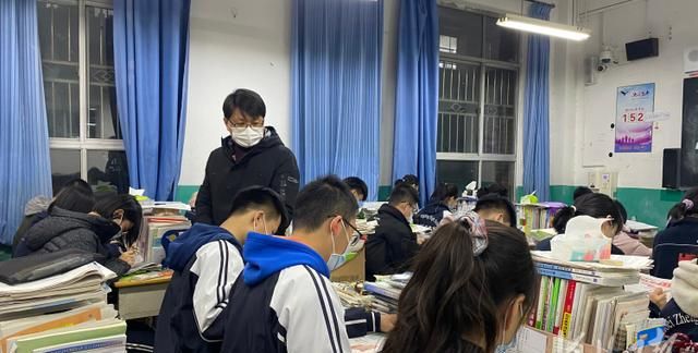 独家｜封闭在校的学生怎么样？学习情况如何？记者对多所学校进行探访图1