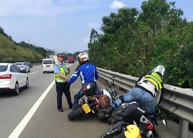 摩托车满足哪些条件可以上高速(新手开摩托上高速需要注意啥)图1