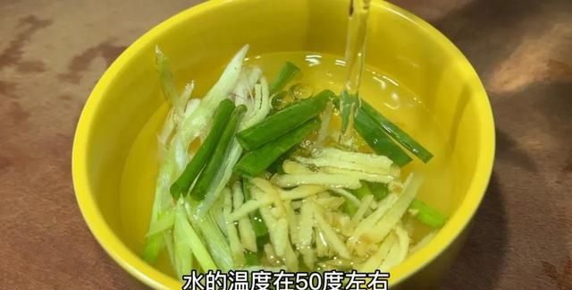 炒肉丝怎么腌制不加料酒(炒肉丝时切记不要放盐和料酒)图5