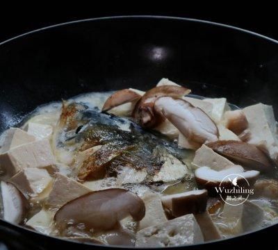 鱼头炖豆腐怎么做孩子爱吃图6