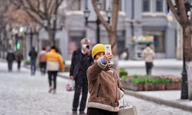 冬日雪景如何拍摄建议收藏保存(下雪天如何自己拍摄雪景)图8