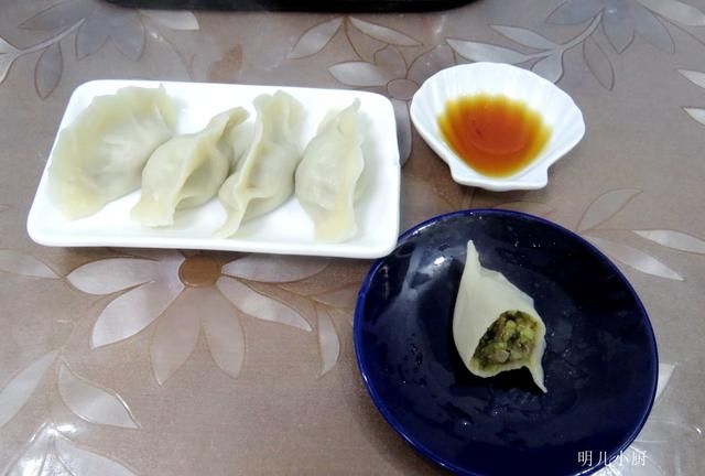 驴肉搭配什么菜做饺子最好吃(驴肉和胡萝卜芹菜包个饺子可以吗)图9