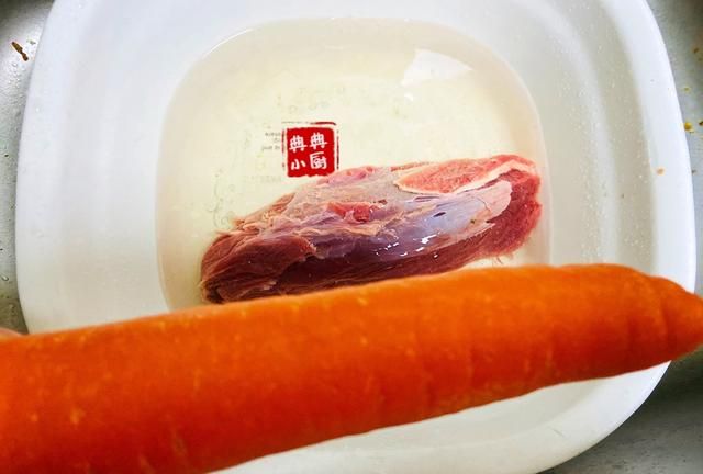 牛肉胡萝卜可以一起炒吗(牛肉胡萝卜莲藕可以一起炒吗)图3