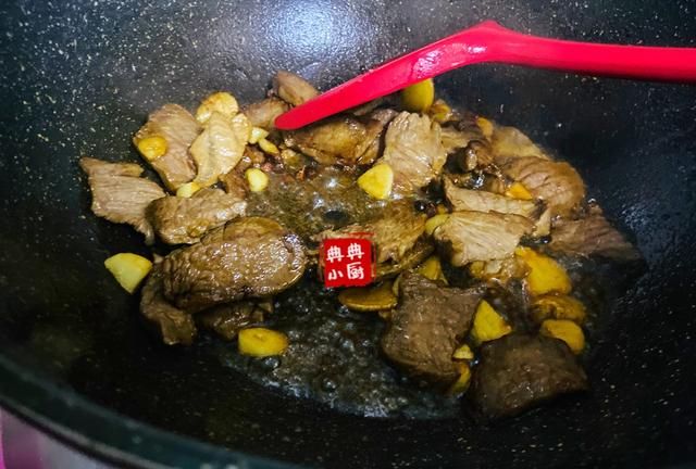 牛肉胡萝卜可以一起炒吗(牛肉胡萝卜莲藕可以一起炒吗)图5