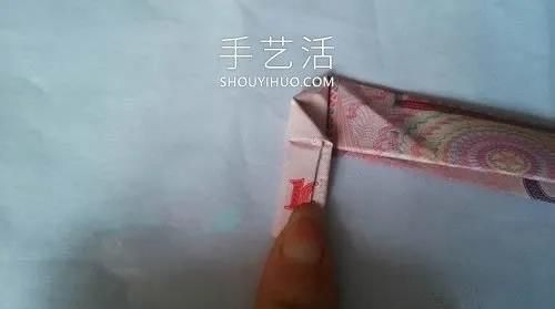 一百元人民币怎么折玫瑰花(一元纸币折玫瑰花教程)图6