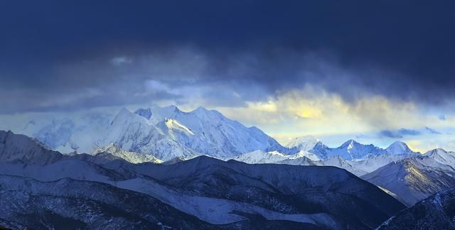 中国最难攀登的山排名,中国最难攀登的一座山图1