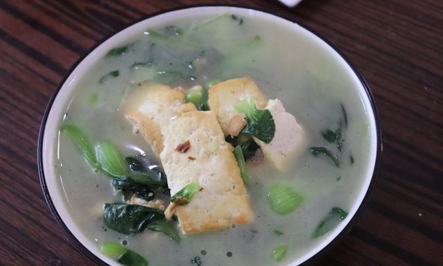 青菜豆腐汤怎样做入味(青菜豆腐汤正宗的做法)图11