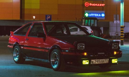 丰田ae86真的能当赛车用吗(ae86和丰田86动漫)图6