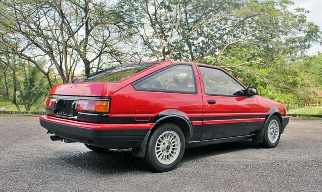 丰田ae86真的能当赛车用吗(ae86和丰田86动漫)图7