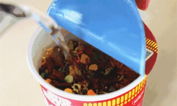 泡面是没营养的垃圾食品吗(泡面不是垃圾食品致癌吗)图5