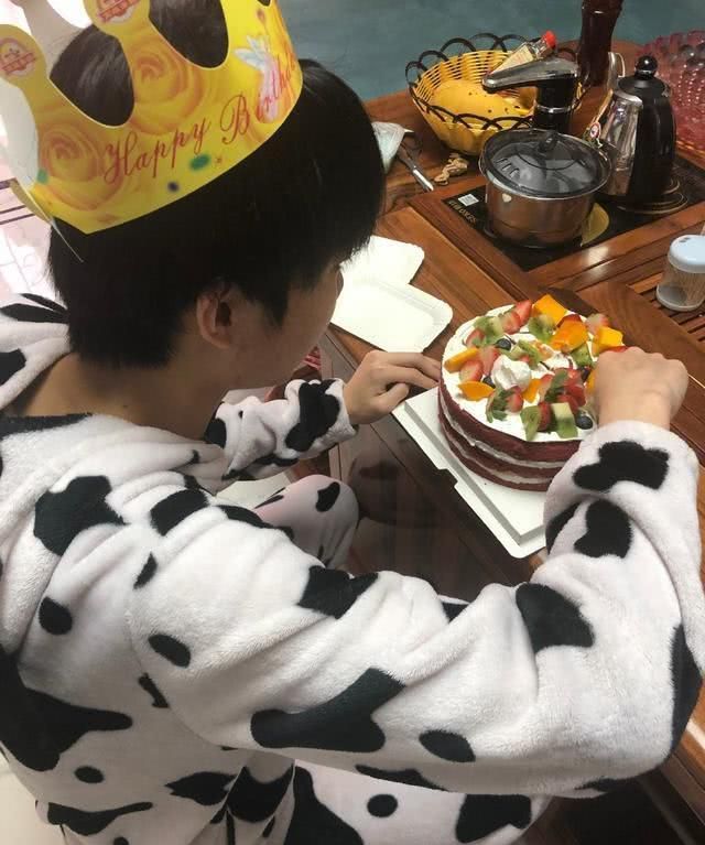 王者荣耀孤影19岁生日会图3