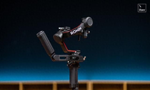 dji rs3使用感受(dji rs3稳定性的测评)图5