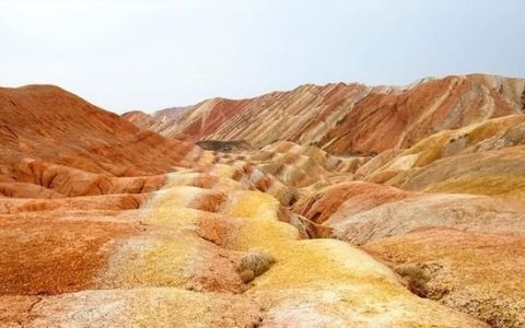 一句话描述七彩丹霞,张掖秋季旅游景点大全