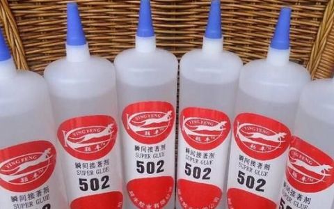 502胶水和油性胶水哪个好(快速去除502胶水的方法)