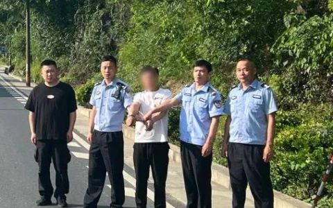 酒驾冲卡撞警车会有什么处罚,男子酒驾冲卡袭警